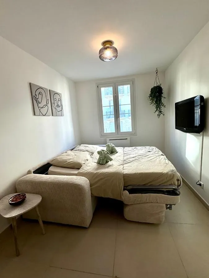 Joli Studio - Nice 0*,
